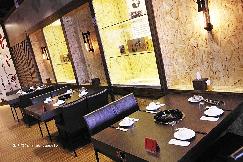 [台南麻豆區]極牛溫體牛肉火鍋-現點現切溫體牛肉片+牛骨煨製高湯底，威力太強大了!!