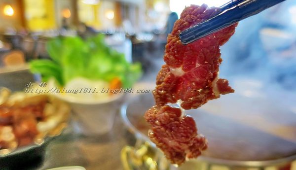 極牛溫體牛肉火鍋：哞~~~     ..極牛溫體牛肉火鍋      /愛評體驗團