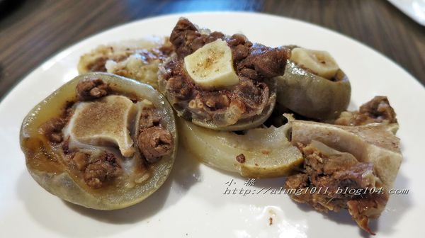 極牛溫體牛肉火鍋：哞~~~     ..極牛溫體牛肉火鍋      /愛評體驗團