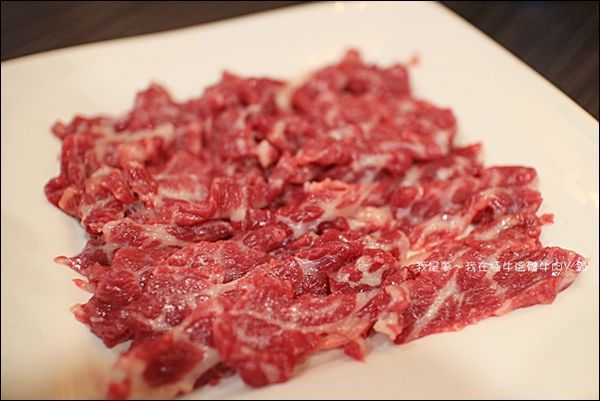 極牛溫體牛肉火鍋27.jpg