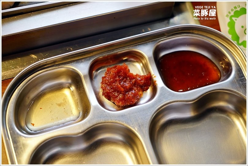 【台中美食】VEGE TEJI YA 菜豚屋‧來自日本、創意無限的生菜包肉!萬種吃法樂趣多!