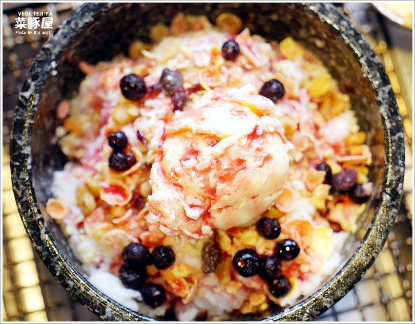 【台中美食】VEGE TEJI YA 菜豚屋‧來自日本、創意無限的生菜包肉!萬種吃法樂趣多!