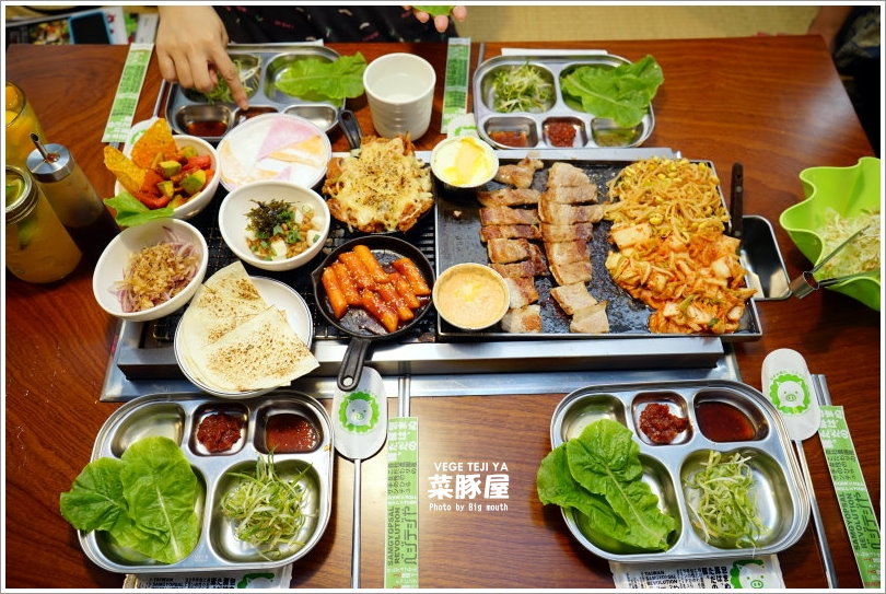 【台中美食】VEGE TEJI YA 菜豚屋‧來自日本、創意無限的生菜包肉!萬種吃法樂趣多!