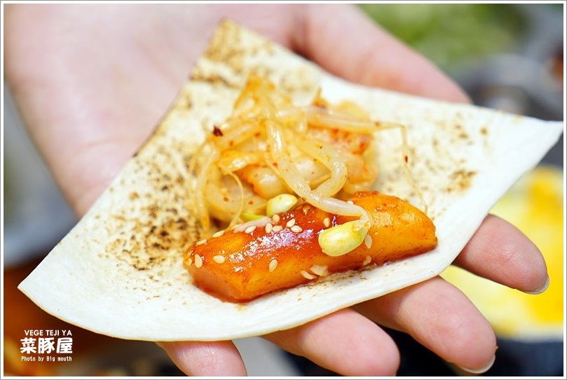 【台中美食】VEGE TEJI YA 菜豚屋‧來自日本、創意無限的生菜包肉!萬種吃法樂趣多!