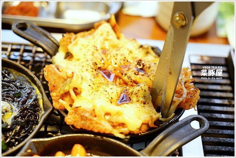 【台中美食】VEGE TEJI YA 菜豚屋‧來自日本、創意無限的生菜包肉!萬種吃法樂趣多!