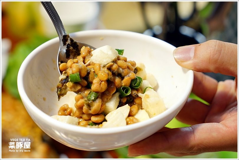 【台中美食】VEGE TEJI YA 菜豚屋‧來自日本、創意無限的生菜包肉!萬種吃法樂趣多!