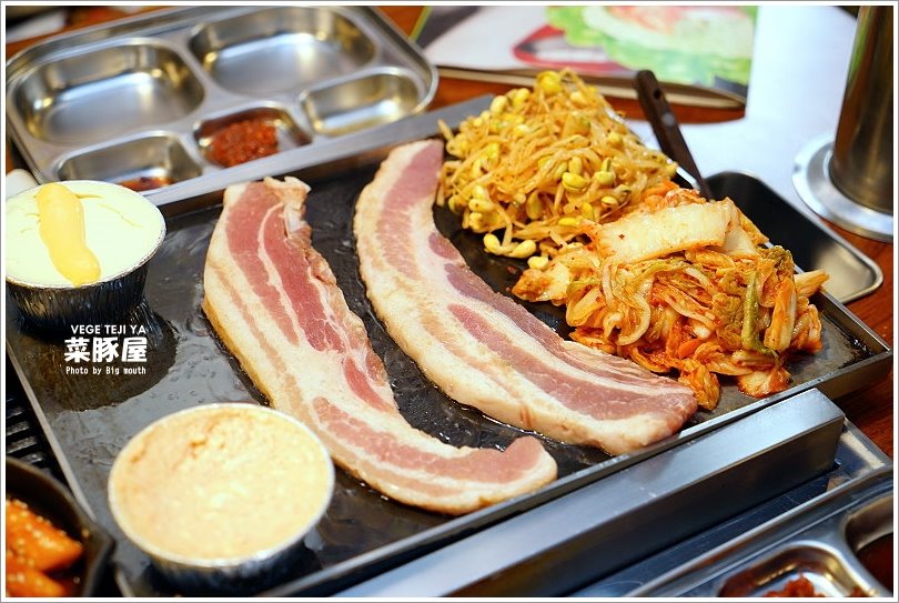 【台中美食】VEGE TEJI YA 菜豚屋‧來自日本、創意無限的生菜包肉!萬種吃法樂趣多!