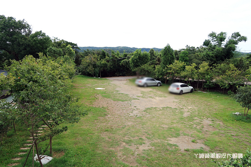 新埔普羅旺斯小木屋餐廳，超夢幻的雨滴蛋糕和草莓飲品，新竹賞櫻景點推薦！