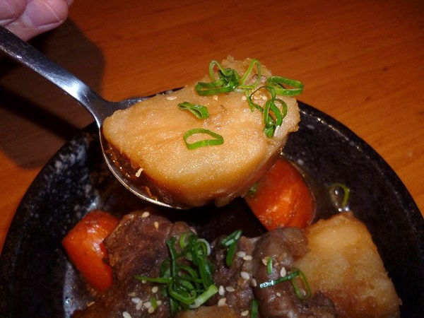 JB 極品居酒屋:美味的馬鈴薯燉肉,靠近國父紀念館巷弄內--JB 極品居酒屋体驗心得 JB 極品居酒屋:美味的馬鈴薯燉肉,靠近國父紀念館巷弄內--JB 極品居酒屋体驗心得