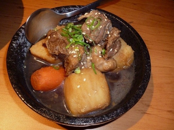 JB 極品居酒屋:美味的馬鈴薯燉肉,靠近國父紀念館巷弄內--JB 極品居酒屋体驗心得 JB 極品居酒屋:美味的馬鈴薯燉肉,靠近國父紀念館巷弄內--JB 極品居酒屋体驗心得