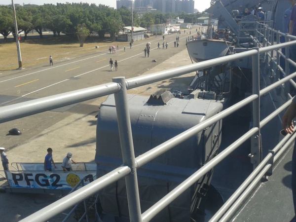 左營海軍軍區故事館：海軍左營東碼頭(3):派里級子儀艦