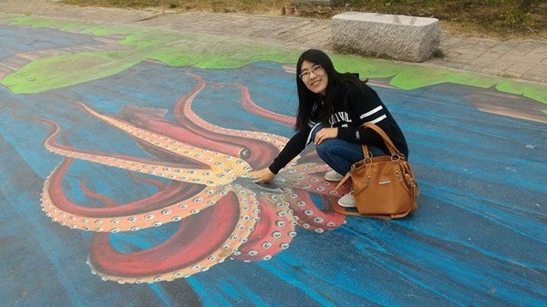 漫遊好美-立體彩繪村：嘉義布袋好美里超強3D彩繪  可以跟靜止的圖像互動  連大人都可以玩到不亦樂乎