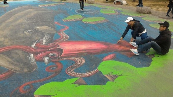 漫遊好美-立體彩繪村：嘉義布袋好美里超強3D彩繪  可以跟靜止的圖像互動  連大人都可以玩到不亦樂乎