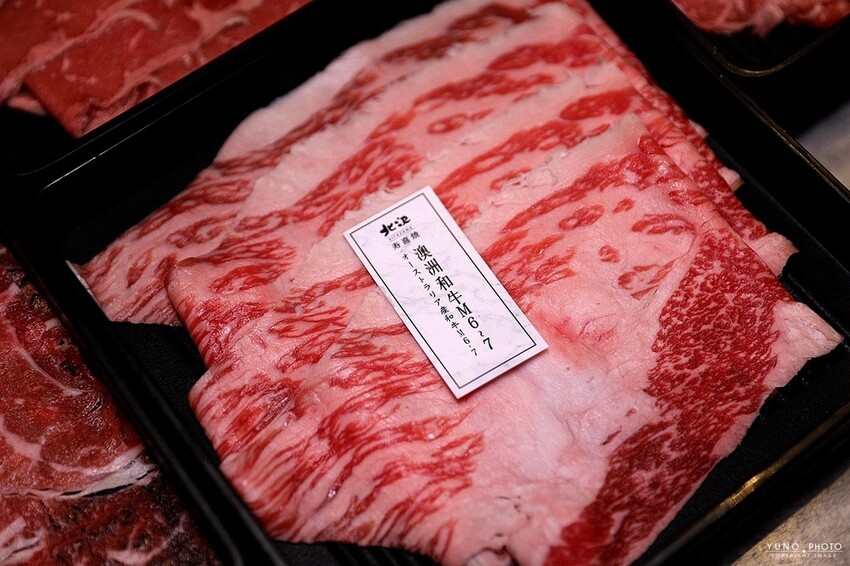 肉控的天堂！超狂和牛多樣化精緻自助吧任你吃｜北澤壽喜燒吃到飽-台中大里店