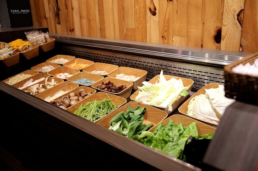 肉控的天堂！超狂和牛多樣化精緻自助吧任你吃｜北澤壽喜燒吃到飽-台中大里店