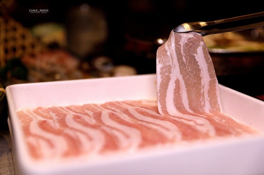 肉控的天堂！超狂和牛多樣化精緻自助吧任你吃｜北澤壽喜燒吃到飽-台中大里店