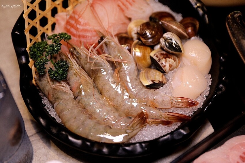 肉控的天堂！超狂和牛多樣化精緻自助吧任你吃｜北澤壽喜燒吃到飽-台中大里店