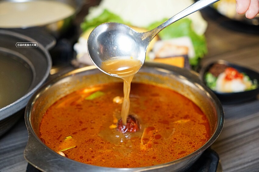 在地達人帶路！！虎尾超高人氣火鍋店，CP值超高，飲料、霜淇淋無限暢飲，超萌機器人幫你送餐！