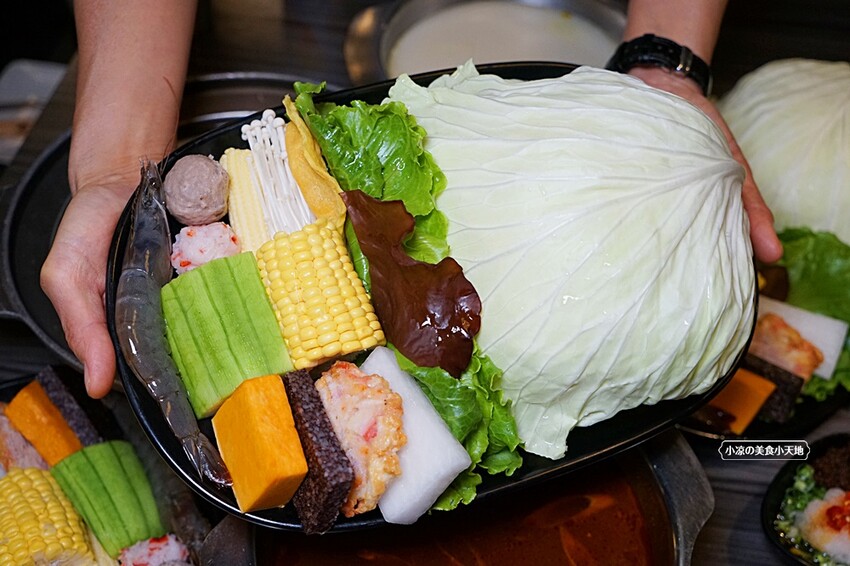 在地達人帶路！！虎尾超高人氣火鍋店，CP值超高，飲料、霜淇淋無限暢飲，超萌機器人幫你送餐！