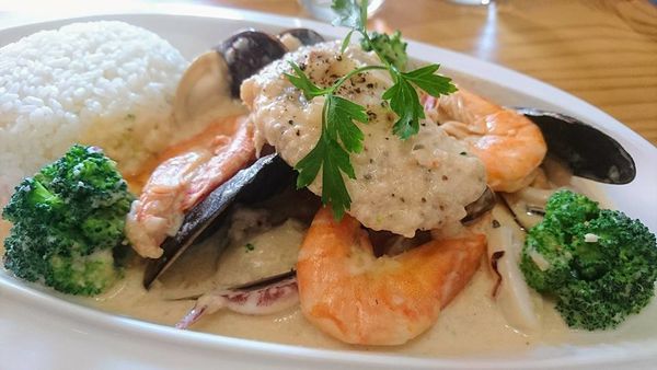 28377514_1796764617021886_6186339365901545609_n