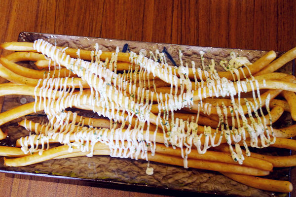 （FoOd台中)♥氣勢非常強大，【勝天牛カツ定食專門店】美味又特別的炸牛排，多品項選擇，猶如來到日本用餐的超氣派特色建築