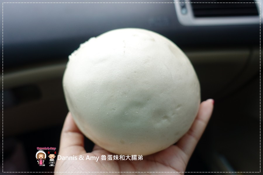 20170209《新竹美食買饅頭》正莊山東饅頭店。手工老麵製作嚼勁十足。真材實料有“包饀”的饅頭 ︱竹光路空軍醫院附近（貪吃影片） (13).jpg