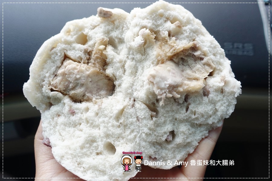 20170209《新竹美食買饅頭》正莊山東饅頭店。手工老麵製作嚼勁十足。真材實料有“包饀”的饅頭 ︱竹光路空軍醫院附近（貪吃影片） (3).jpg