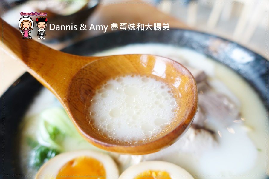 20161203《新竹湖口景觀餐廳》【尋路Café】當拉麵遇上咖啡。下午茶必備的野莓冰淇淋鬆餅︱大大草皮適合親子~北湖火車站附近 （影片） (25).jpg