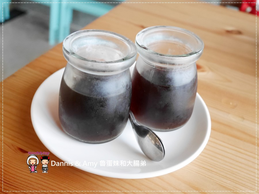 20161203《新竹湖口景觀餐廳》【尋路Café】當拉麵遇上咖啡。下午茶必備的野莓冰淇淋鬆餅︱大大草皮適合親子~北湖火車站附近 （影片） (23).jpg