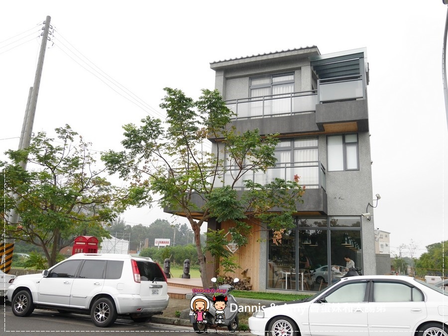 20161203《新竹湖口景觀餐廳》【尋路Café】當拉麵遇上咖啡。下午茶必備的野莓冰淇淋鬆餅︱大大草皮適合親子~北湖火車站附近 （影片） (15).jpg