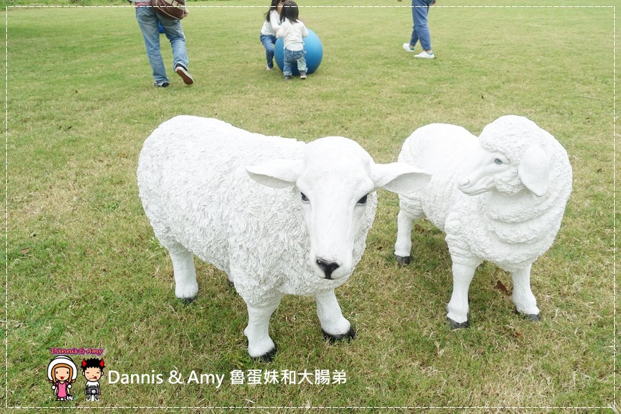 20161203《新竹湖口景觀餐廳》【尋路Café】當拉麵遇上咖啡。下午茶必備的野莓冰淇淋鬆餅︱大大草皮適合親子~北湖火車站附近 （影片） (28).jpg