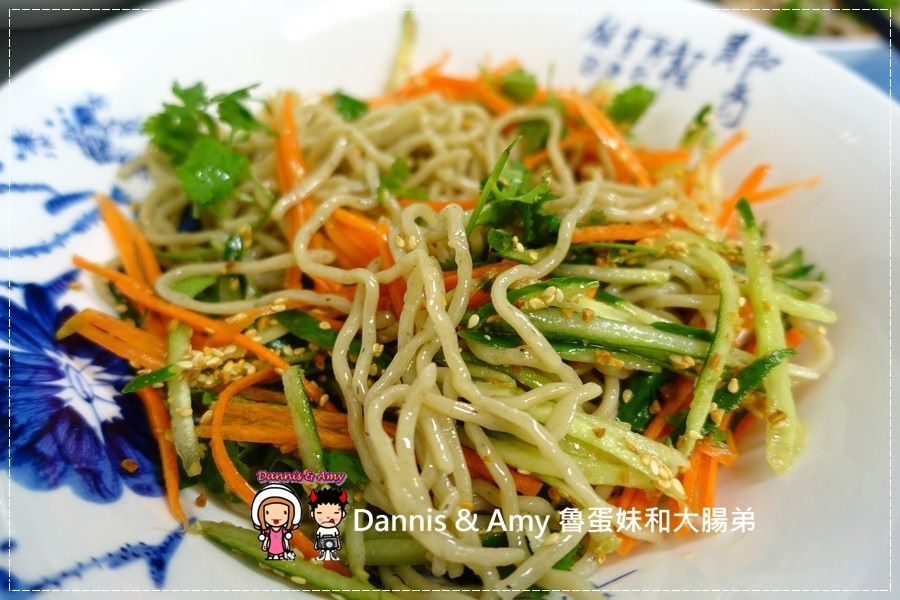 20170215《新竹光復路平價泰式小吃》「泰香泰國小吃」新科店。吃了會上癮的鴉片蕎麥涼麵。涼拌青木瓜。紅咖哩椰香麵。︱新科國中對面 （影片） (5).jpg