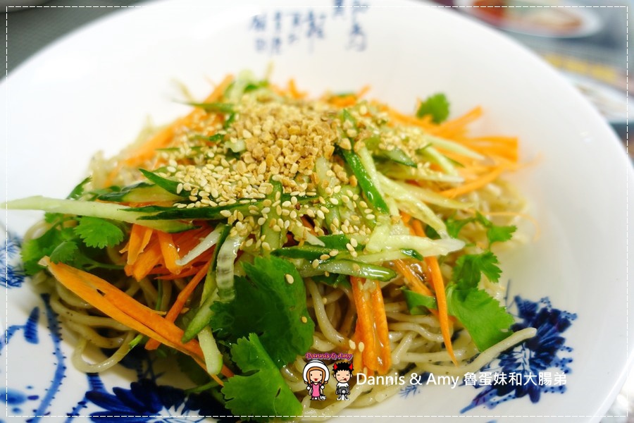 20170215《新竹光復路平價泰式小吃》「泰香泰國小吃」新科店。吃了會上癮的鴉片蕎麥涼麵。涼拌青木瓜。紅咖哩椰香麵。︱新科國中對面 （影片） (11).jpg