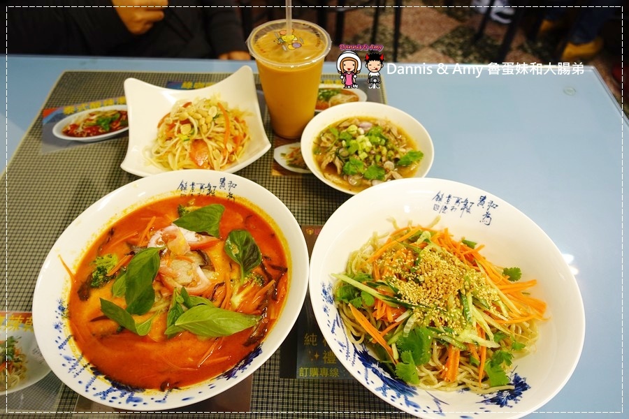 20170215《新竹光復路平價泰式小吃》「泰香泰國小吃」新科店。吃了會上癮的鴉片蕎麥涼麵。涼拌青木瓜。紅咖哩椰香麵。︱新科國中對面 （影片） (8).jpg