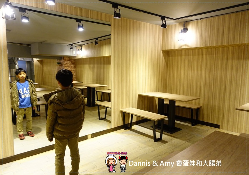 20170209《新莊捷運站附近餐廳》345美式複合式餐廳。黑松露培根蘆筍燉飯。雞肉帕尼尼。沙拉菜色推薦︱新開幕營業時間。菜單分享 (貪吃影片) (20).jpg