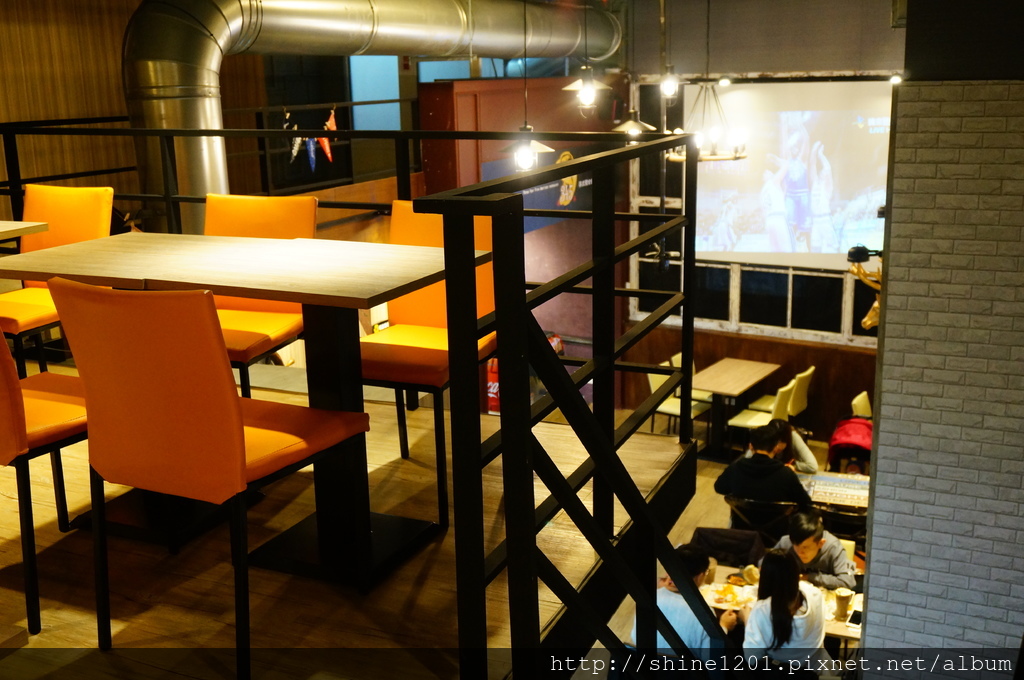 345美式複合餐廳.新莊站美食.新莊美式運動餐酒館