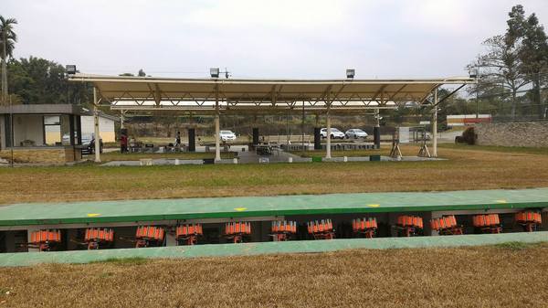 田寮靶場：田寮靶場-誰說嘉義是荒島  我說嘉義根本超好玩  趕快去嘉義包車一日遊  衝田寮靶場體驗飛靶射擊