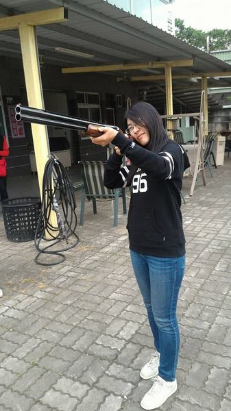 田寮靶場：田寮靶場-誰說嘉義是荒島  我說嘉義根本超好玩  趕快去嘉義包車一日遊  衝田寮靶場體驗飛靶射擊