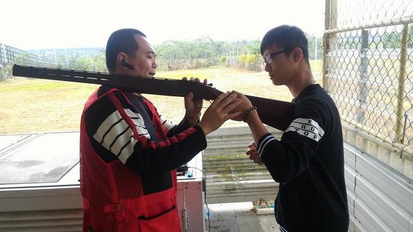 田寮靶場：田寮靶場-誰說嘉義是荒島  我說嘉義根本超好玩  趕快去嘉義包車一日遊  衝田寮靶場體驗飛靶射擊