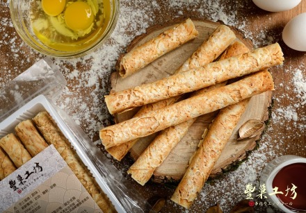 豐巢工坊：豐巢工坊-超夯的團購宅配美食  手工蛋捲吃起來就是不一樣  口味多種  香氣濃郁