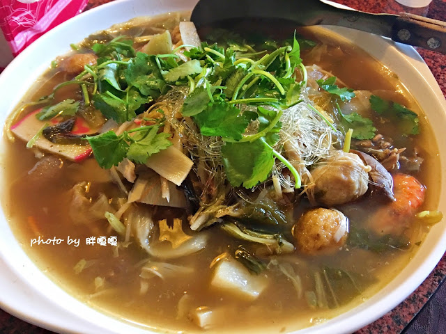 【台中 烏日】樹德山莊●超級隱密的老宅古早味餐點，全家聚餐這裡會是個好地方!!!宵夜場再+1，清幽、舒適，吃飽附近還有個小公園可以走走哦~~