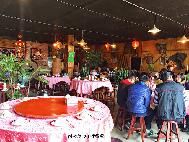 【台中 烏日】樹德山莊●超級隱密的老宅古早味餐點，全家聚餐這裡會是個好地方!!!宵夜場再+1，清幽、舒適，吃飽附近還有個小公園可以走走哦~~