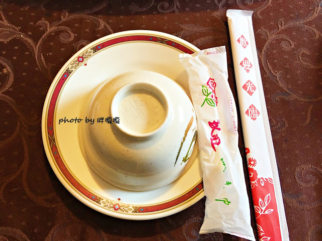 【台中 烏日】樹德山莊●超級隱密的老宅古早味餐點，全家聚餐這裡會是個好地方!!!宵夜場再+1，清幽、舒適，吃飽附近還有個小公園可以走走哦~~