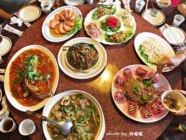 【台中 烏日】樹德山莊●超級隱密的老宅古早味餐點，全家聚餐這裡會是個好地方!!!宵夜場再+1，清幽、舒適，吃飽附近還有個小公園可以走走哦~~