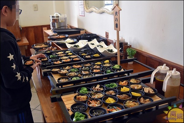 遇見和食-興大店:台中日式定食吃到飽。遇見和食興大店。日式和食套餐附餐小菜吃到飽CP值超高