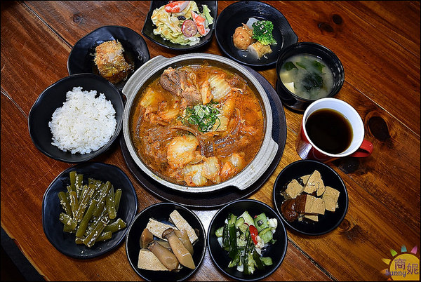 遇見和食-興大店:台中也有日式定食吃到飽!?日式定食套餐附小菜、飲料、味噌湯、白飯通通吃到飽只要200多元免服務費非常超值!@商妮吃喝遊樂