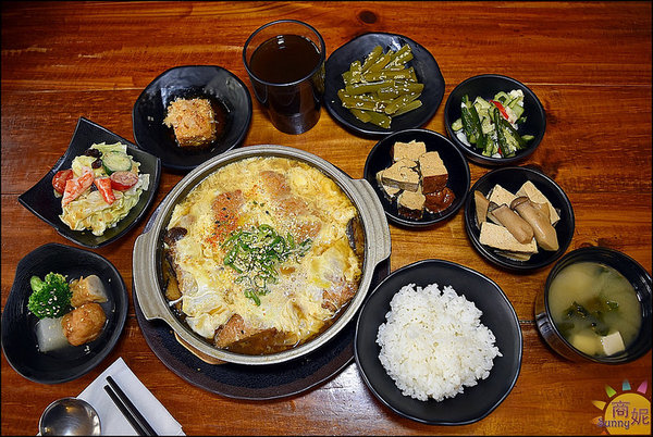 遇見和食-興大店:台中也有日式定食吃到飽!?日式定食套餐附小菜、飲料、味噌湯、白飯通通吃到飽只要200多元免服務費非常超值!@商妮吃喝遊樂