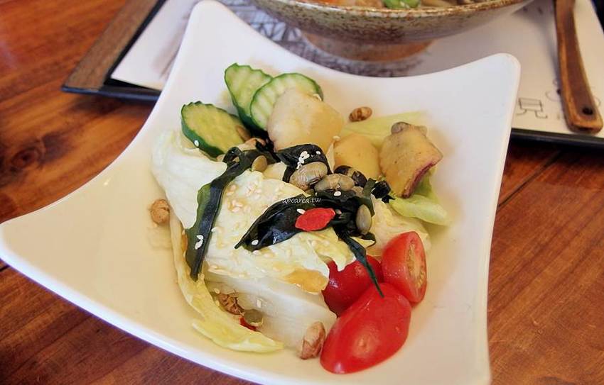 遇見和食興大店｜點餐即享自助吧免費吃到飽，小菜、白飯、湯品、冰淇淋、飲料無限暢飲，友善親子餐廳，也有素食餐喔～ - 蘋果話日常