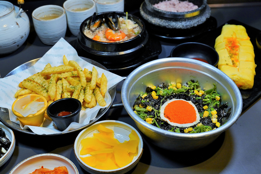 韓式料理 豆腐煲 聚餐 親子 夠味 小菜免費 韓國料理 家樂福