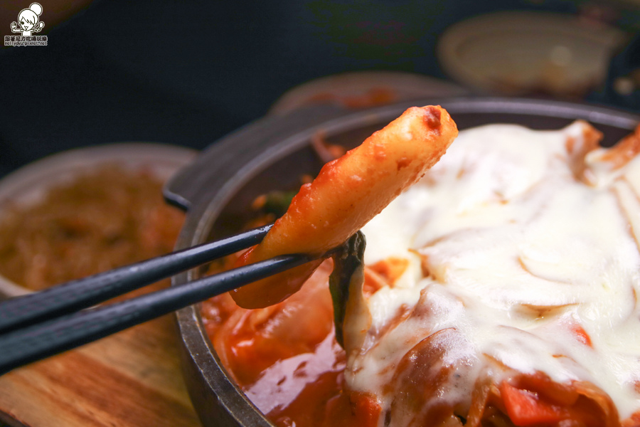 玉豆腐 韓國料理 部隊鍋 泡菜 免費小菜 鍋 家樂福-8675.jpg